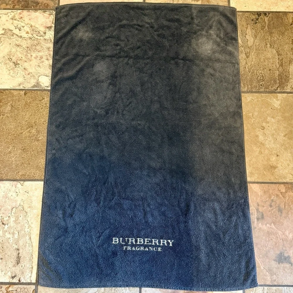 Burberry Fragrance LARGE Charcoal Gray Bath Beach Towel 100% Terry Cotton 52x35